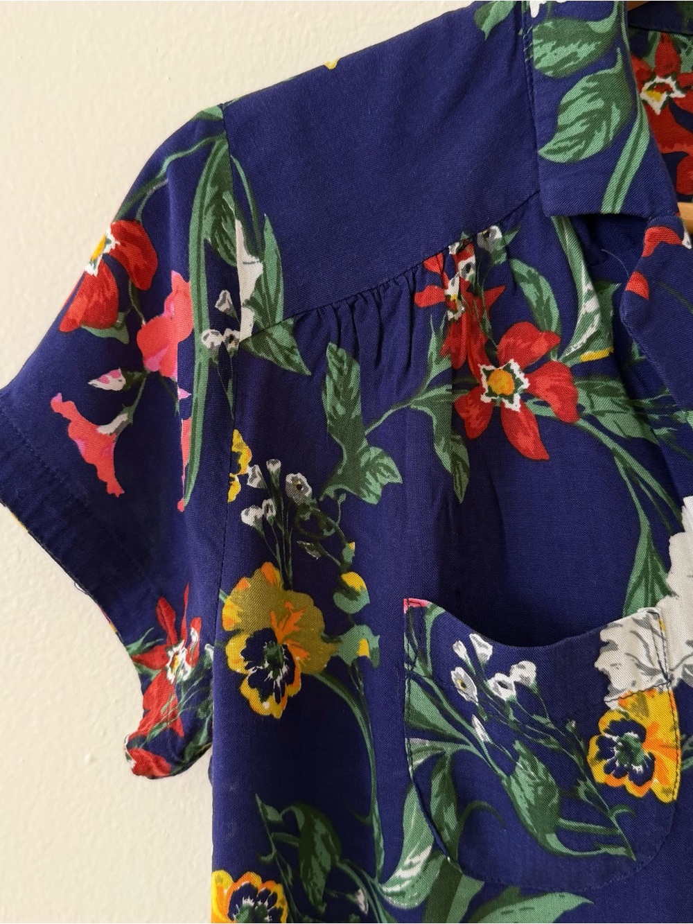 Anthropologie Navy Floral Button-Front Tie Short-Sleeve Top - Picture 4 of 8